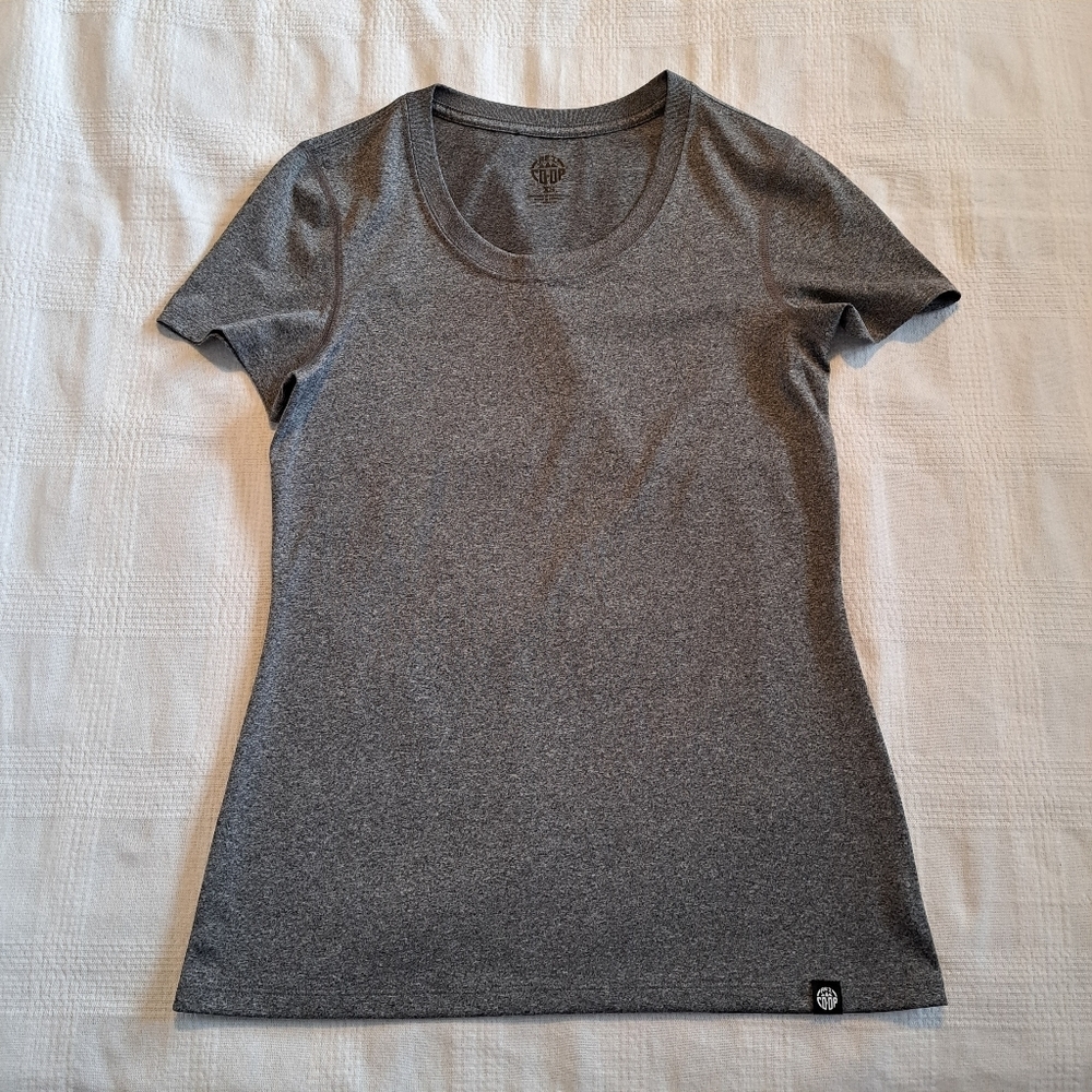 REI women's size XS gray short sleeve shirt athletic fabric